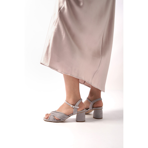 Heeled grey suede sandals 
